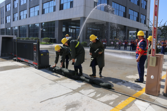 “以‘演’促防 以‘練’備戰(zhàn)”公司保稅區(qū)廠區(qū)開展2024年自然災(zāi)害（防臺風(fēng)、防汛）處置演練活動(dòng)650.png