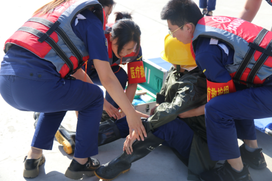 “以‘演’促防 以‘練’備戰(zhàn)”公司保稅區(qū)廠區(qū)開展2024年自然災(zāi)害（防臺風(fēng)、防汛）處置演練活動(dòng)652.png